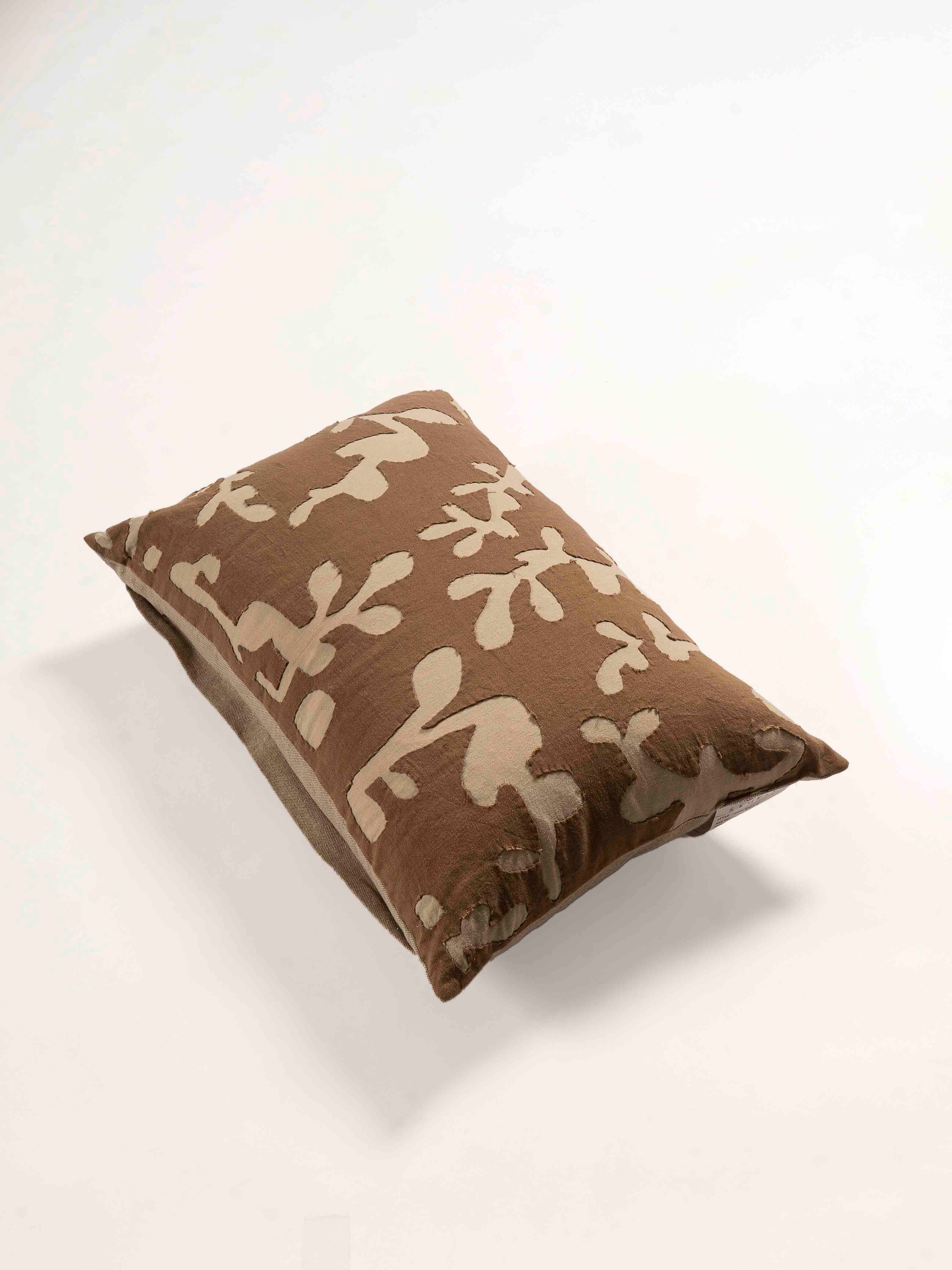 Giorni Applique Cushion Cover