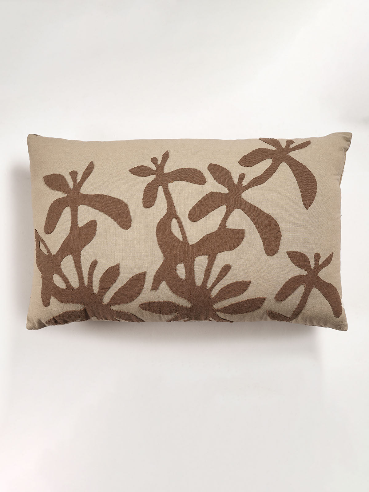 Qaliet Applique Cushion Cover