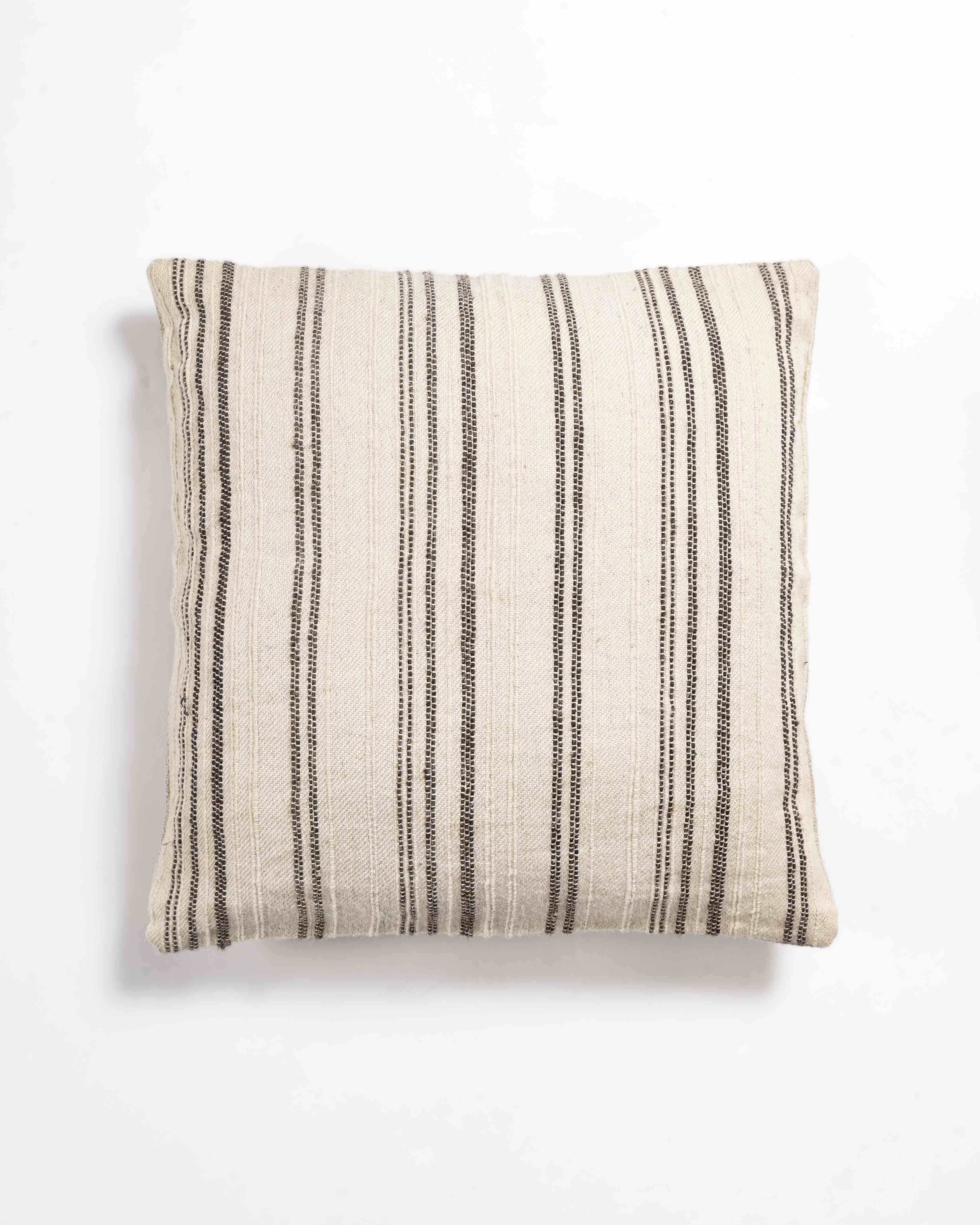 Garriba Woven Cushion Cover