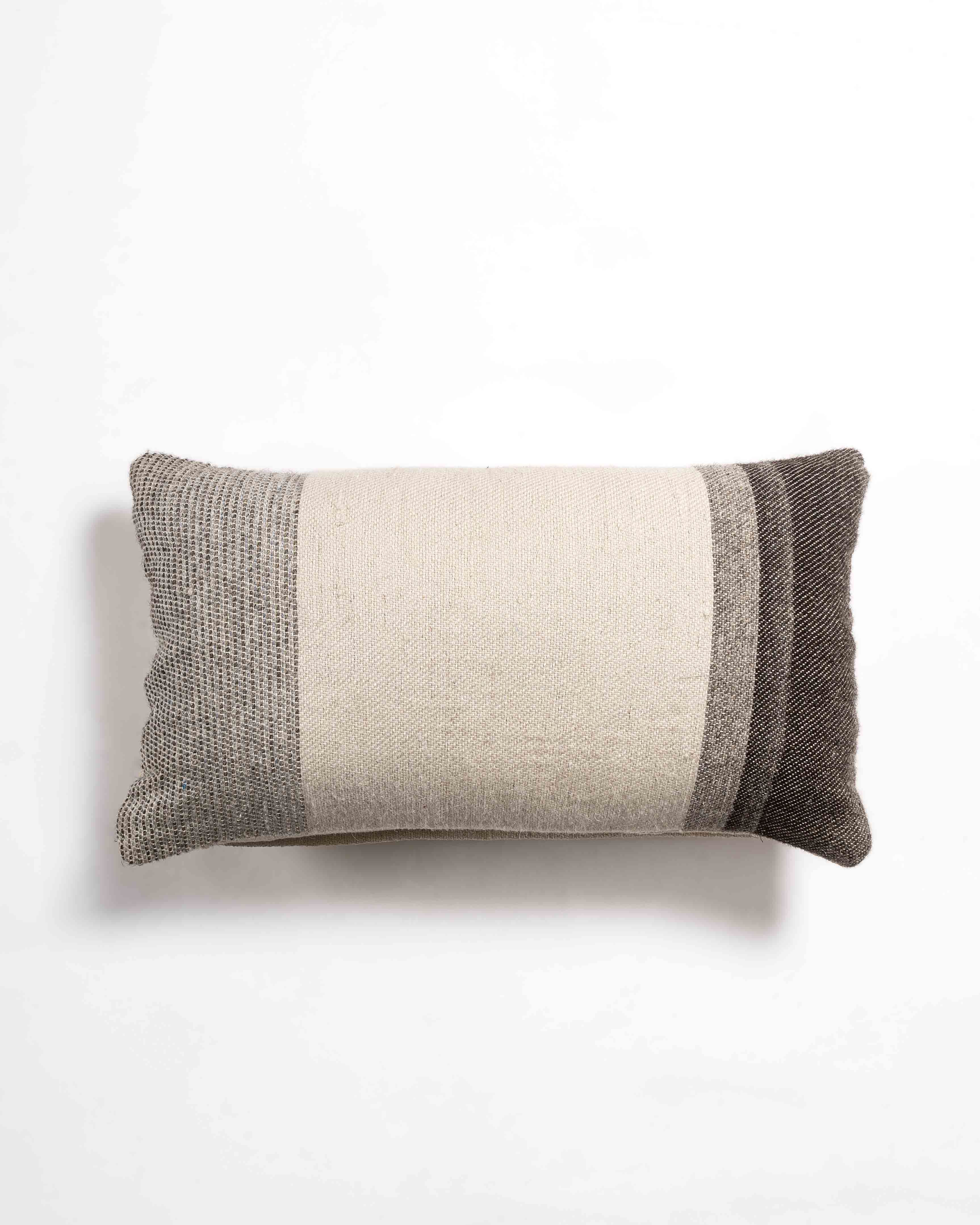 Roqba Woven Cushion Cover