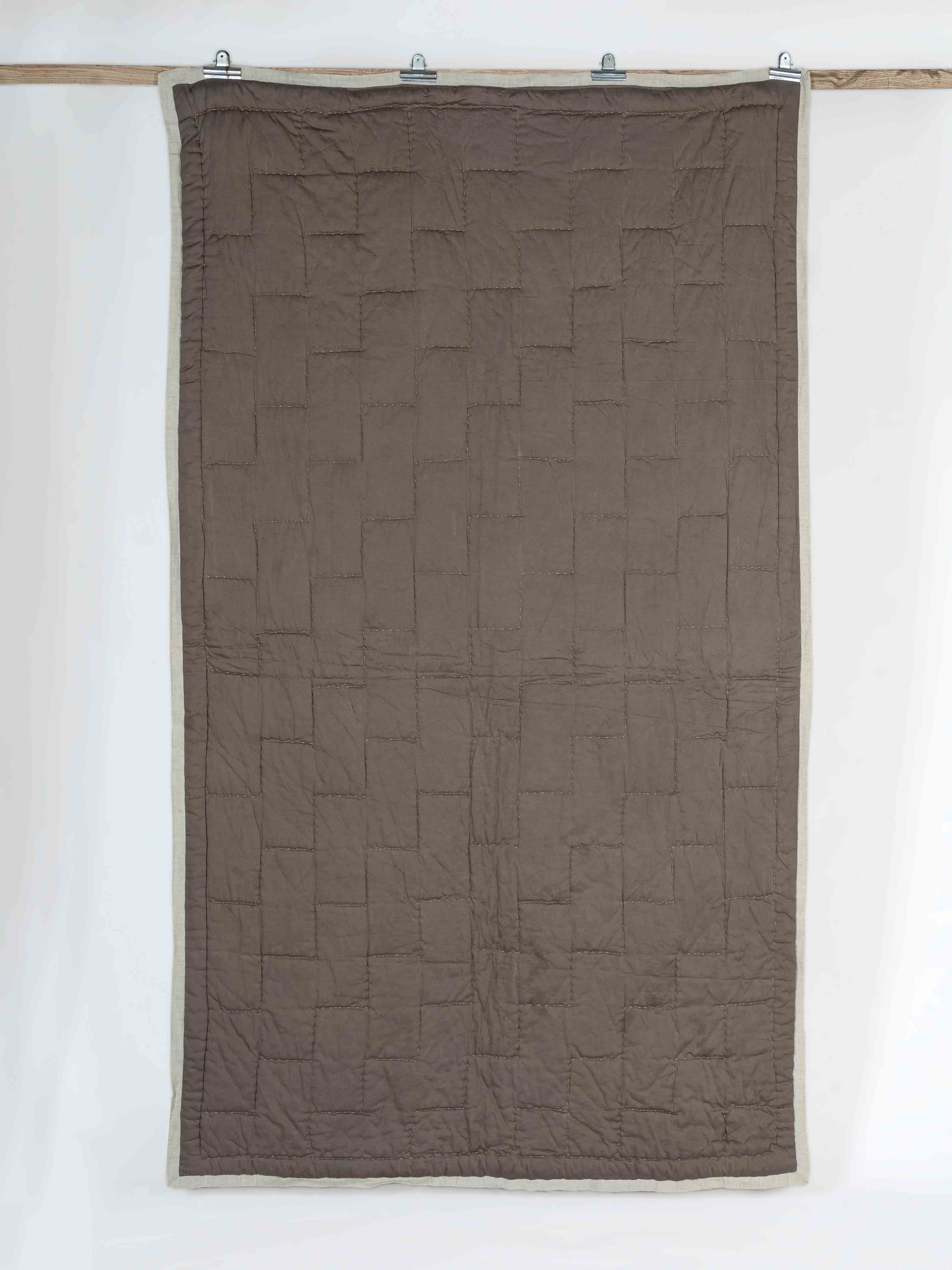 Sardin Natural Dyed Solid Quilt with 1 inch flange