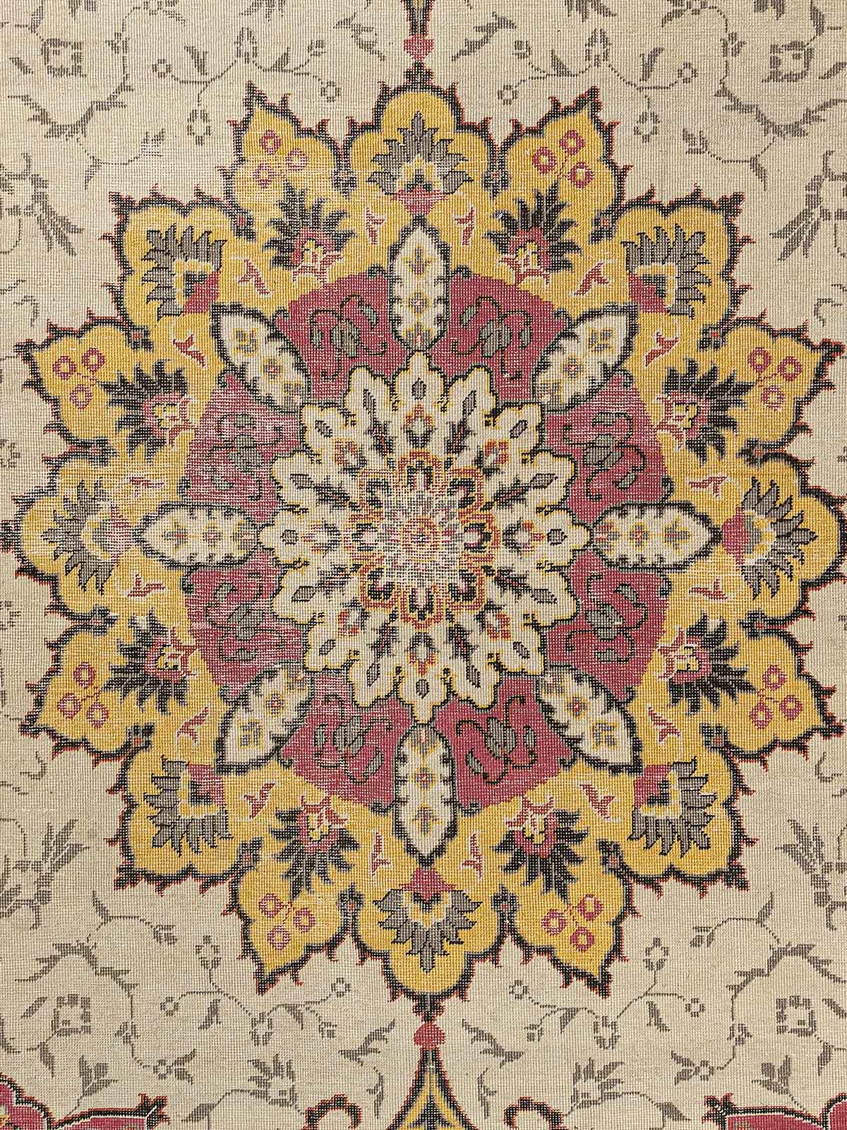 Kubin Hand Knotted Carpet