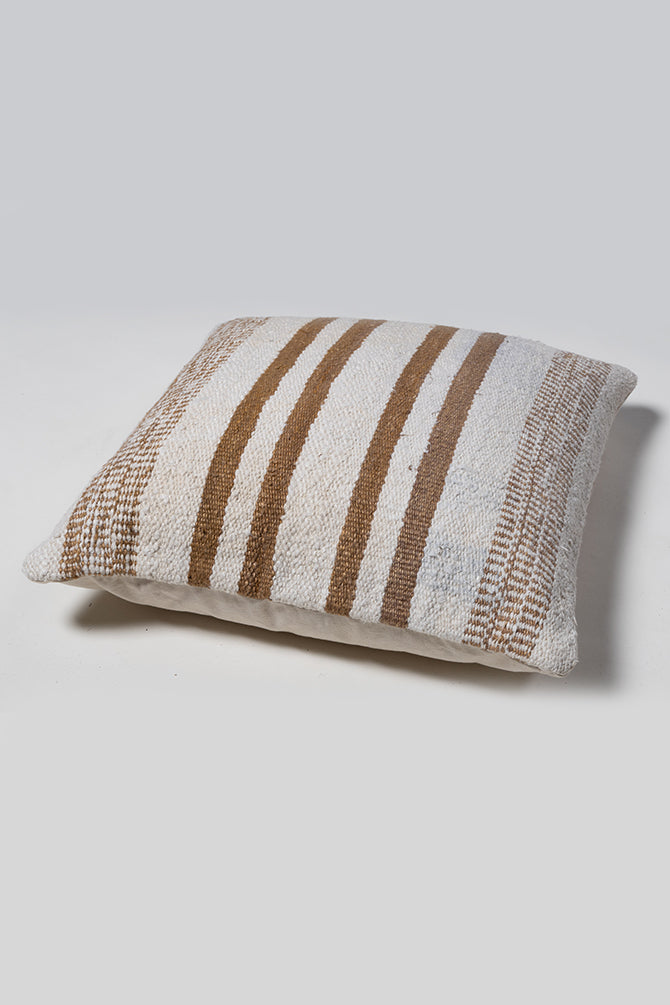 Oslip Linen Cushion