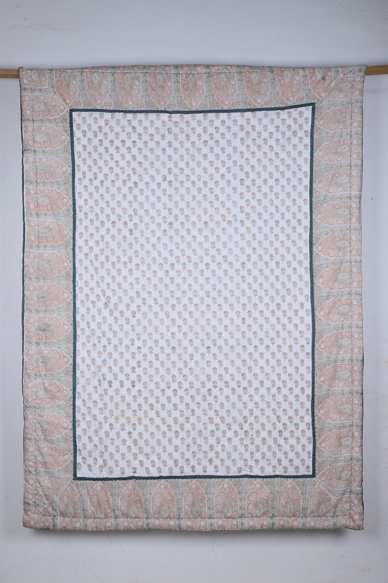 Millau Printed Quilt With Embroidery